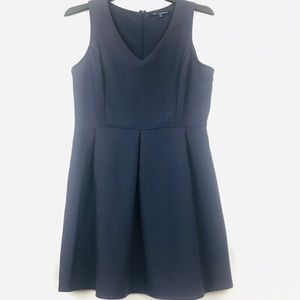 Sleeveless Navy top sizeL